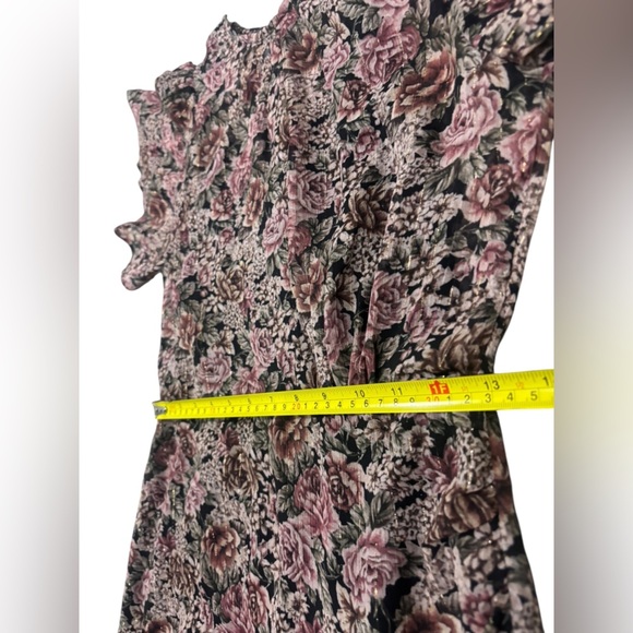 Revolve Astr the Label MIRELLA FLORAL MIDI DRESS Assymetrical ruffled slip - Picture 12 of 14